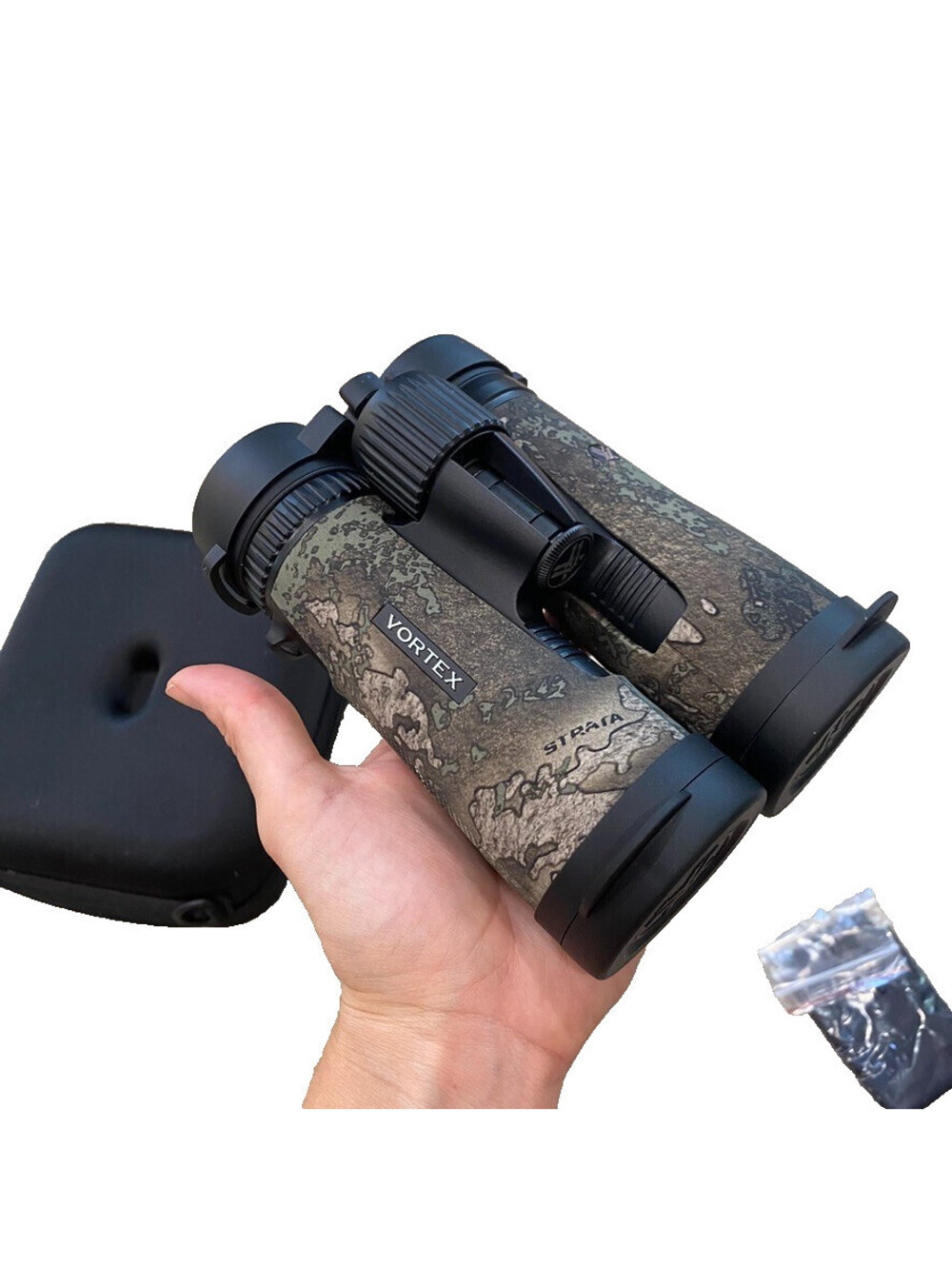Vortex DiamondBack HD 10x42 Binoculars Strata Camo Hunting